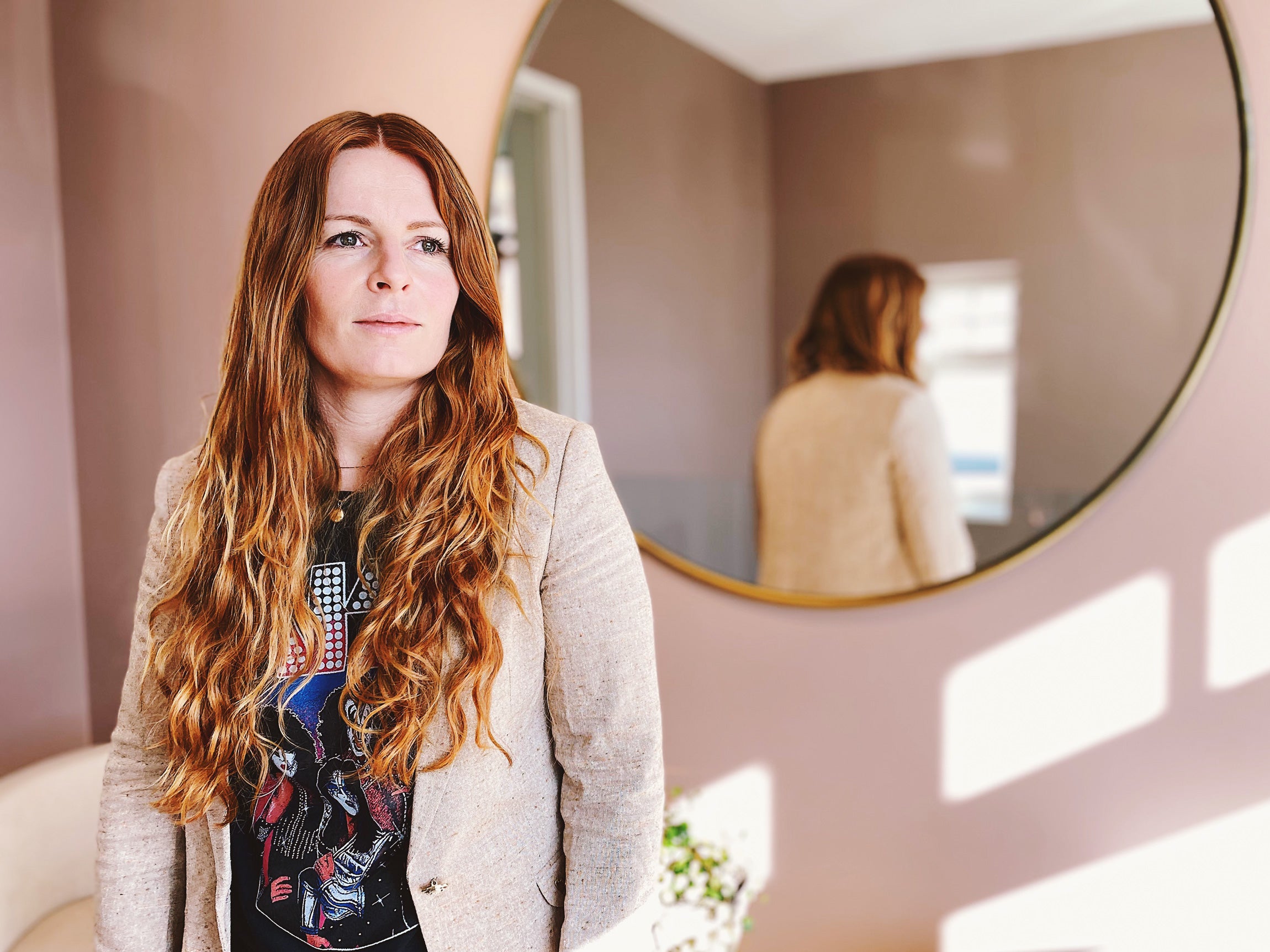 A powerful MOS MOSH woman: Loise, Head of Design